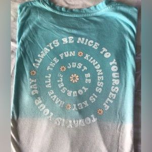 Boxy crop top t shirt.